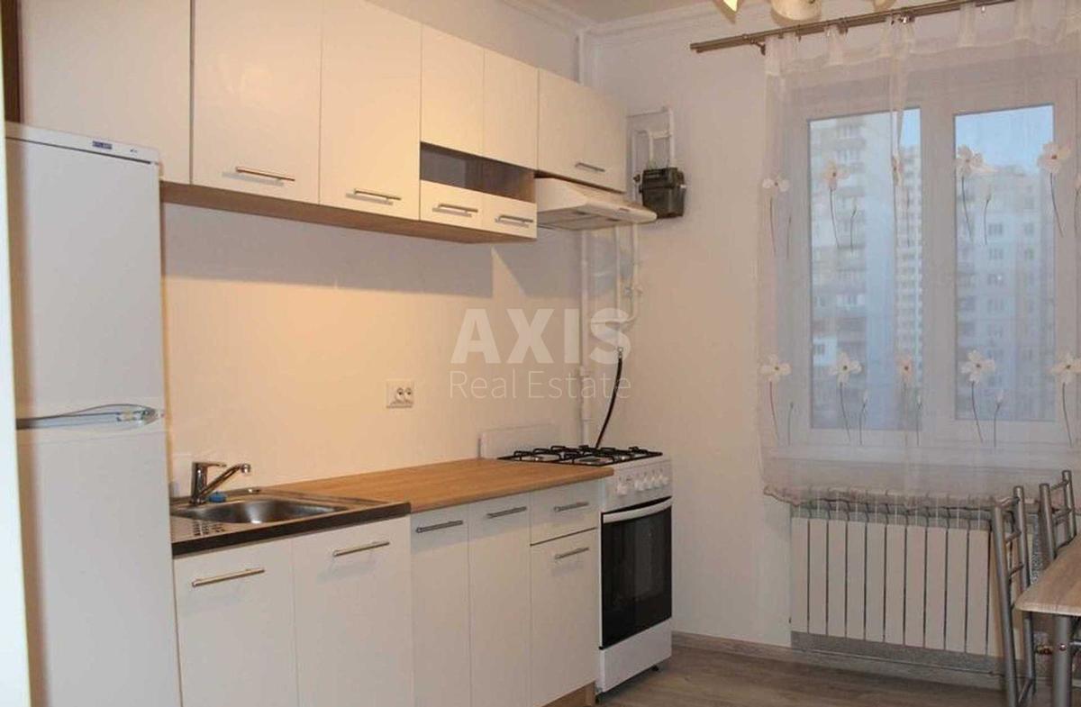 3k apartment vul. Vyshnjakivs'ka 12