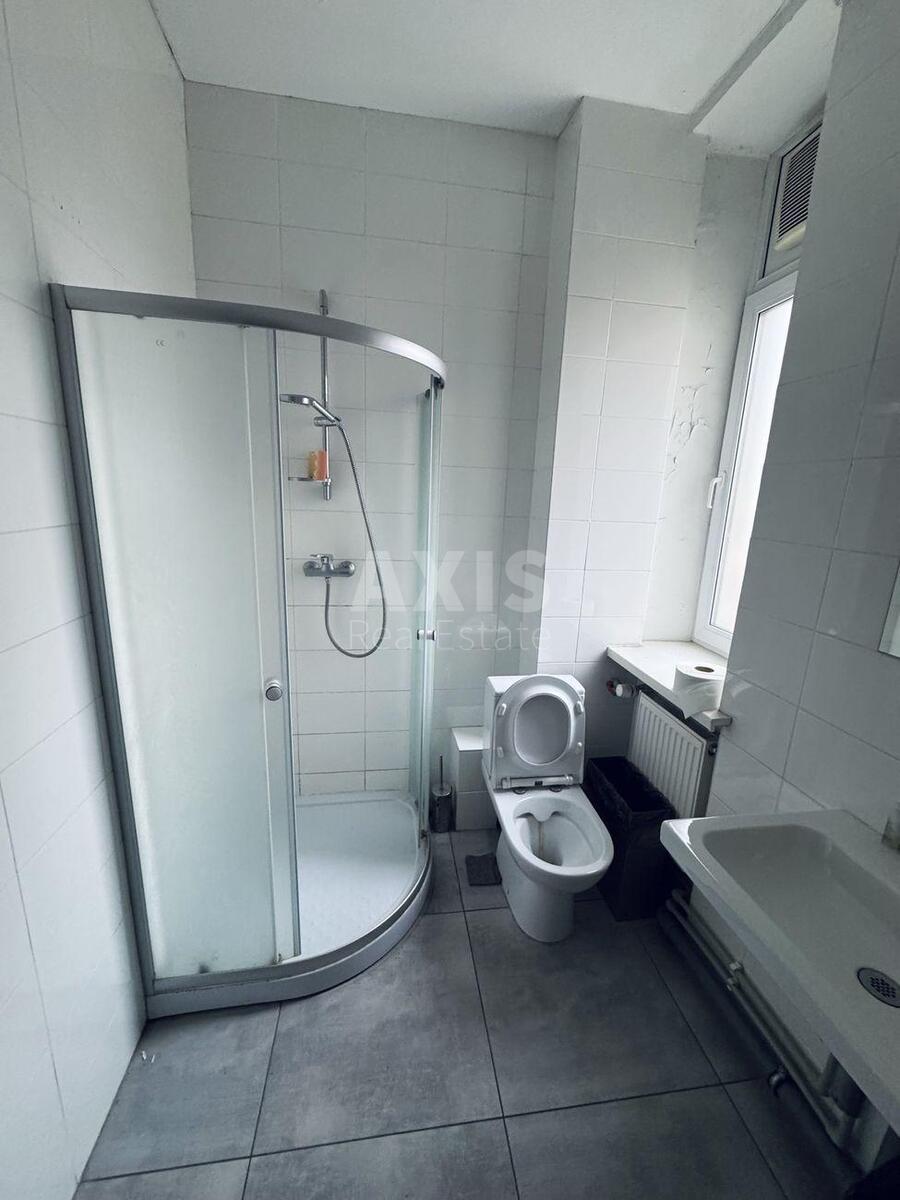 Office vul. Naberezhno-Lugova 12, 180m26344813