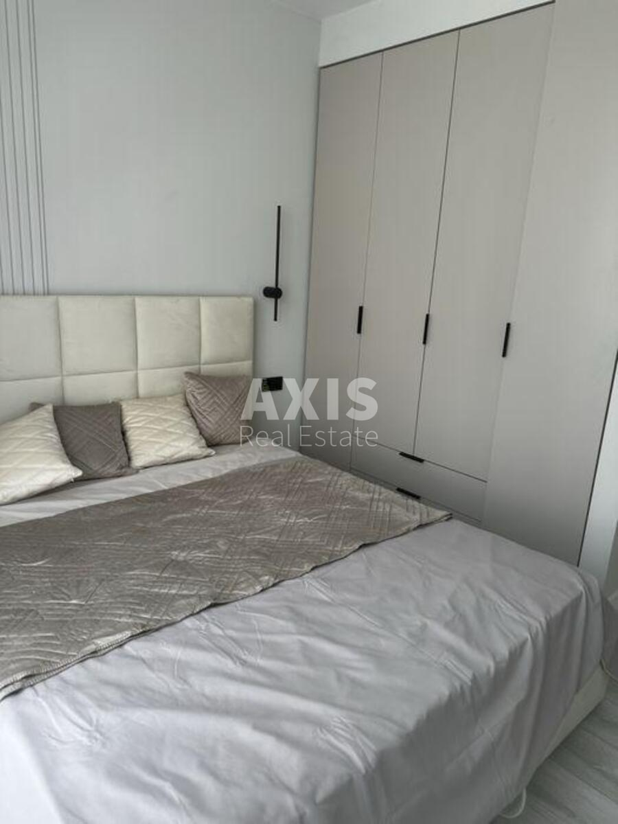 2k apartment vul. Vsevoloda Zmijenka 34/212