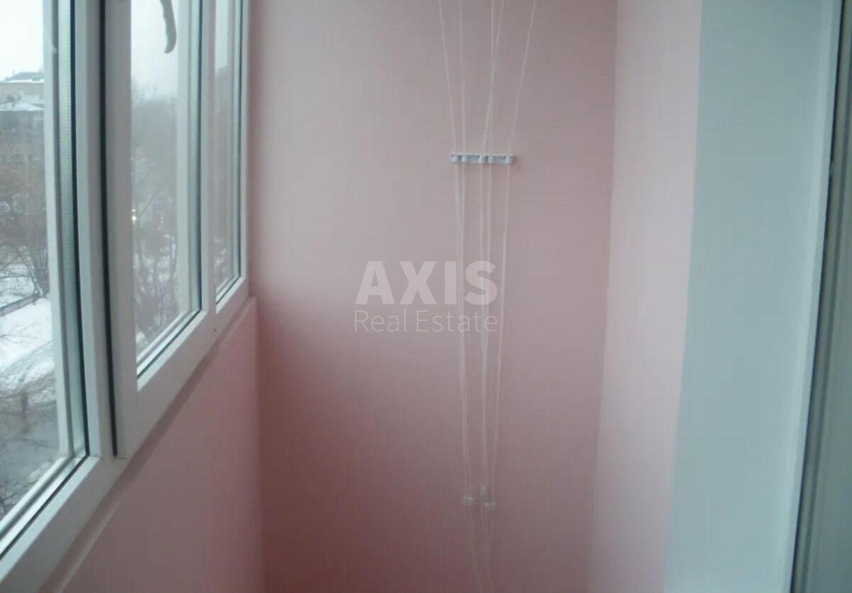 1k apartment vul. Majborody Platona 5/95