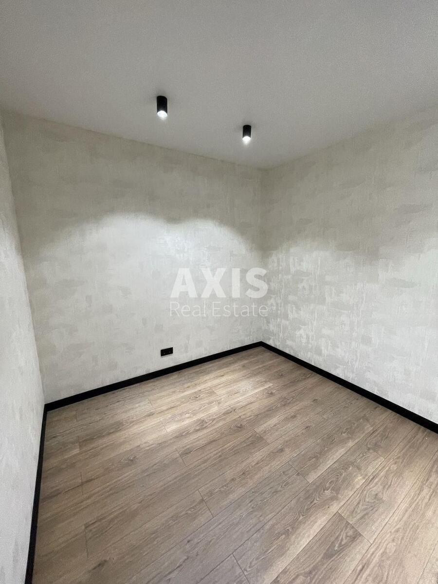 2к квартира ул. Богатырская 3212