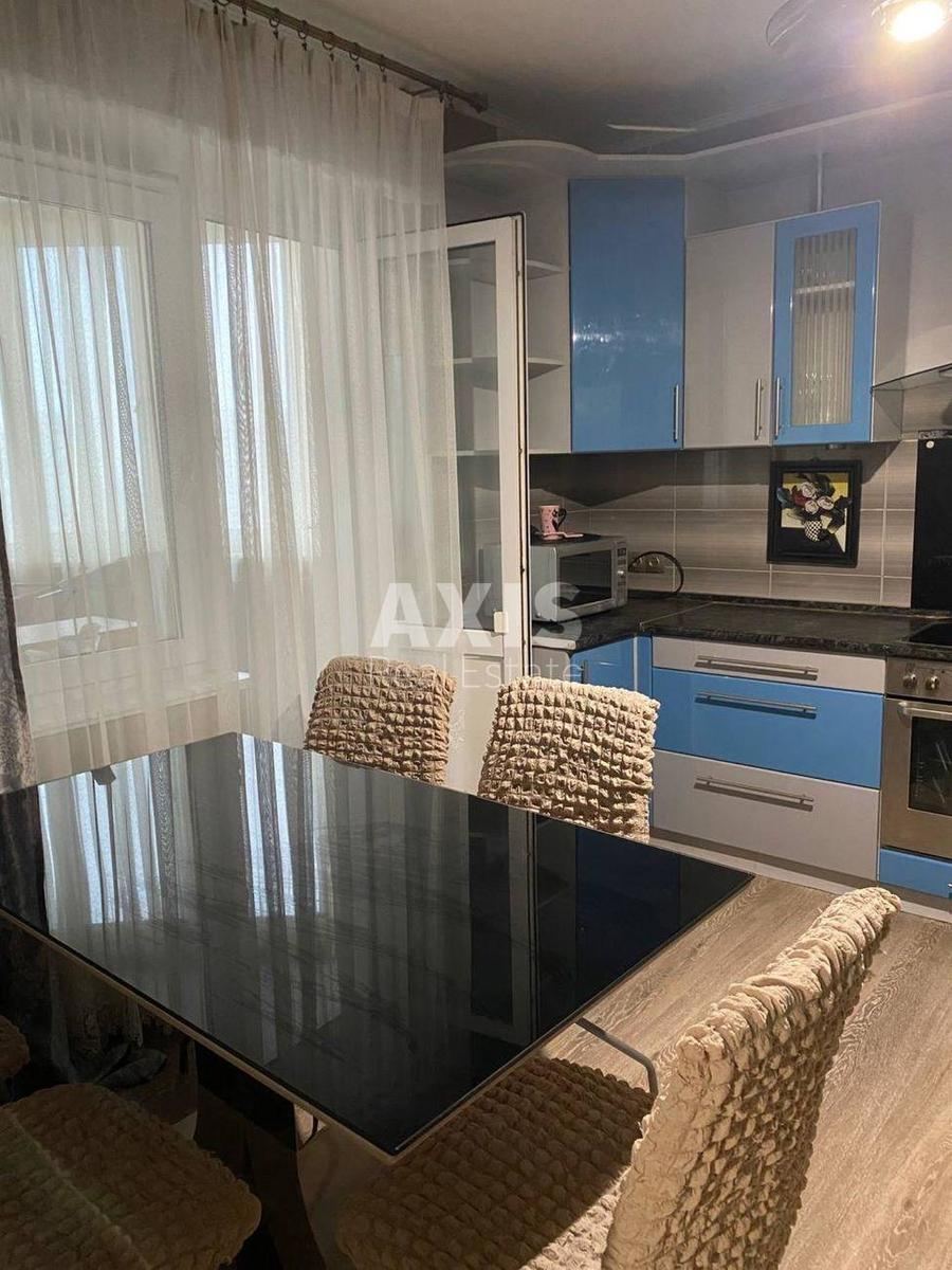 3k apartment vul. Raduns'ka 110
