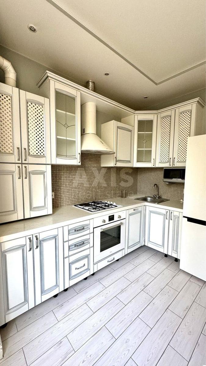 2k apartment vul. Lucenka Dmytra 8А0