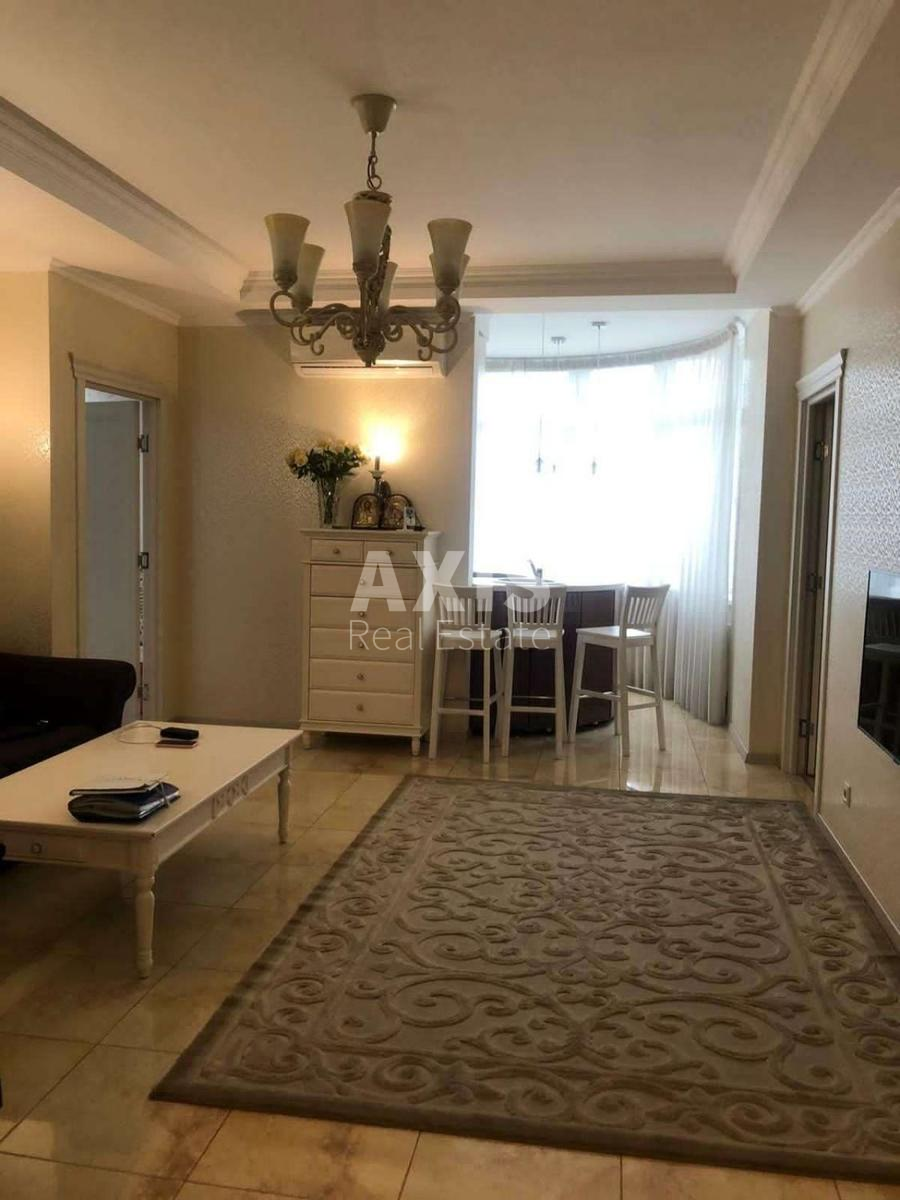 3k apartment vul. Irynyns'ka 3