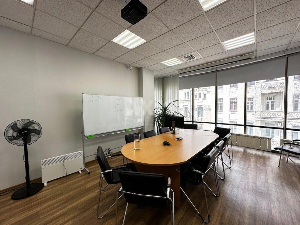 Office vul. Gonchara Olesja 41, 400m24
