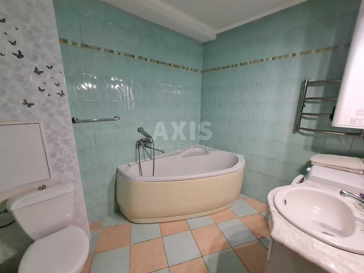 4k apartment vul. Tatars'ka 3/29