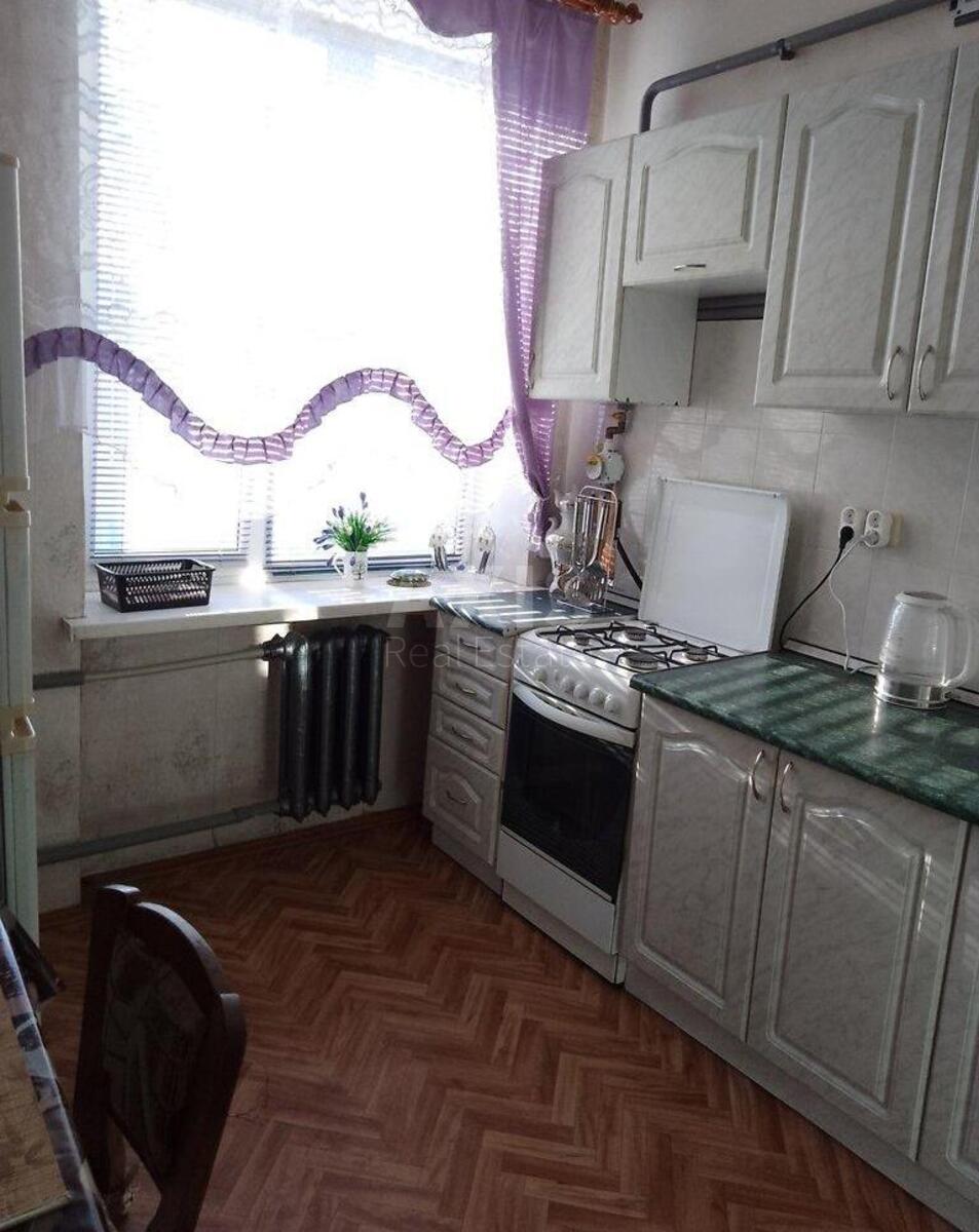 2k apartment vul. Simferopol's'ka 5/10