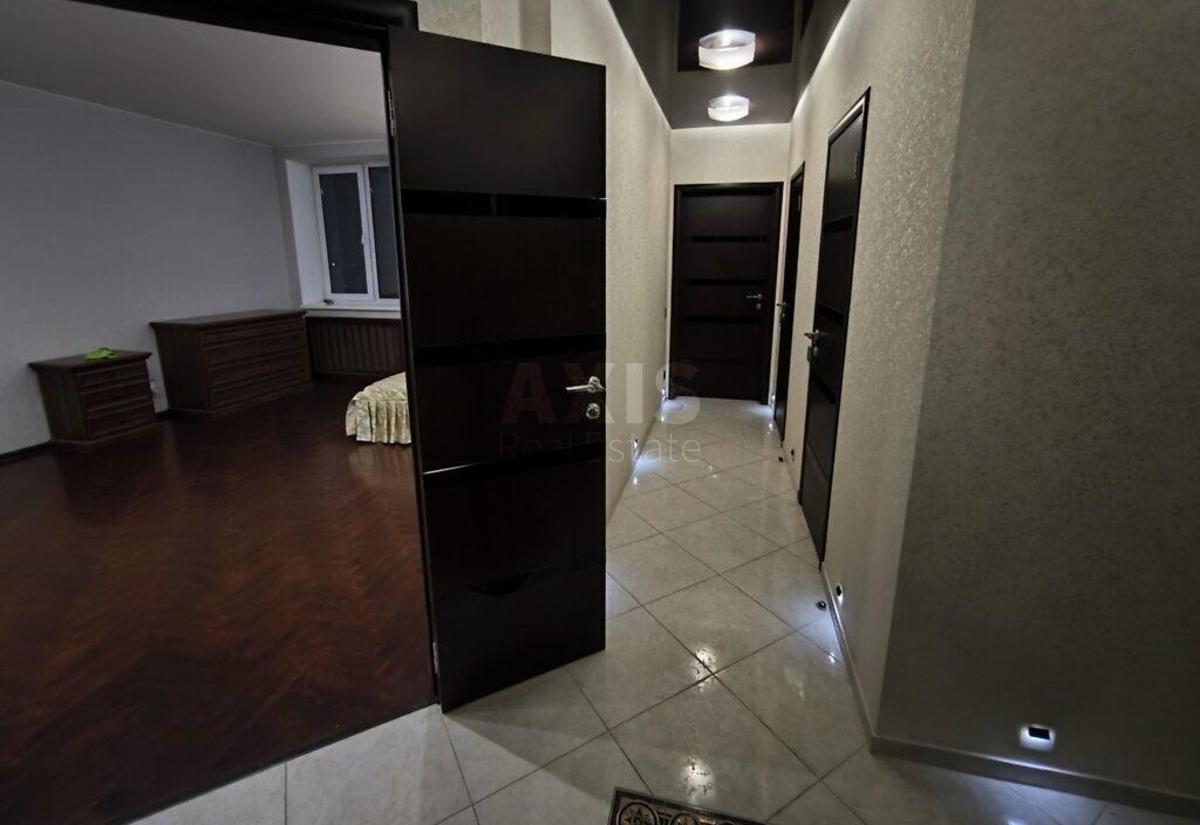 2k apartment vul. Amosova Mykoly 45