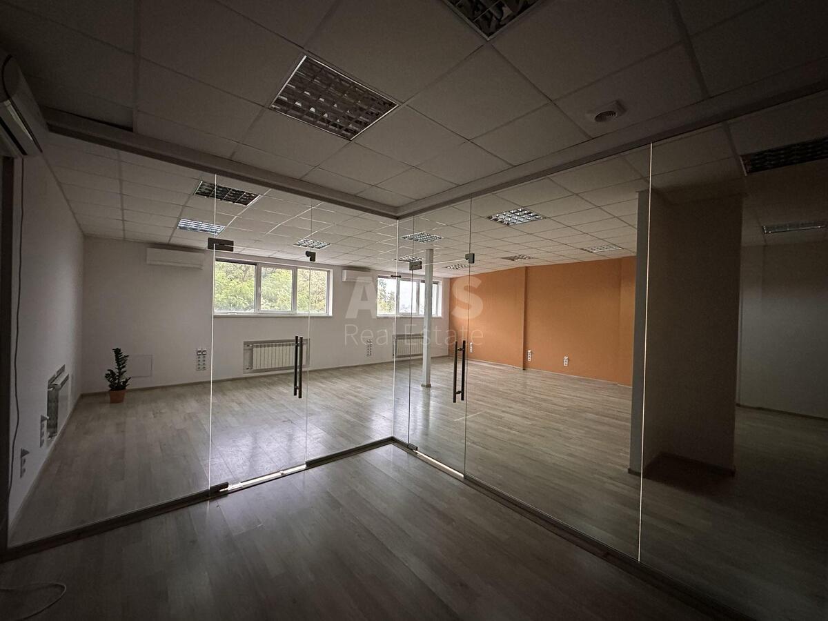 Office vul. Nyzhnij Val 15, 101m21