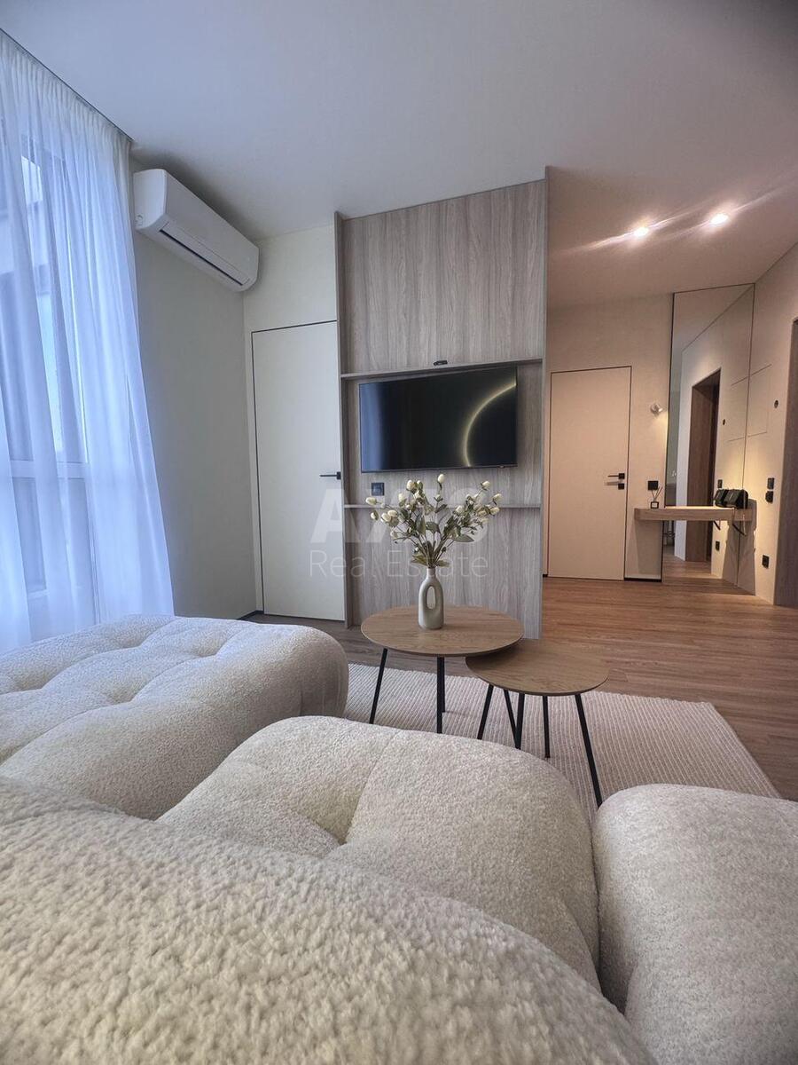 1к квартира пр-т Правды 8313