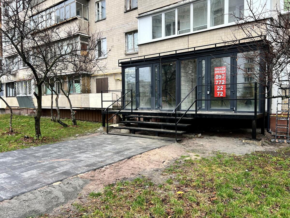 Объект торговли бул. Выгуровский 6, 40м2625110