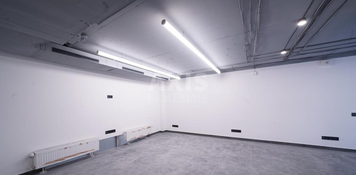 Office vul. Jevgena Konoval'cja 44А, 180m2619214