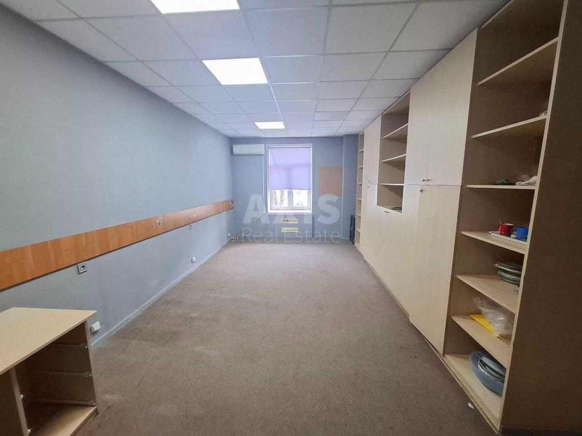 Office vul. Kostjantynivs'ka 22/17, 92m24