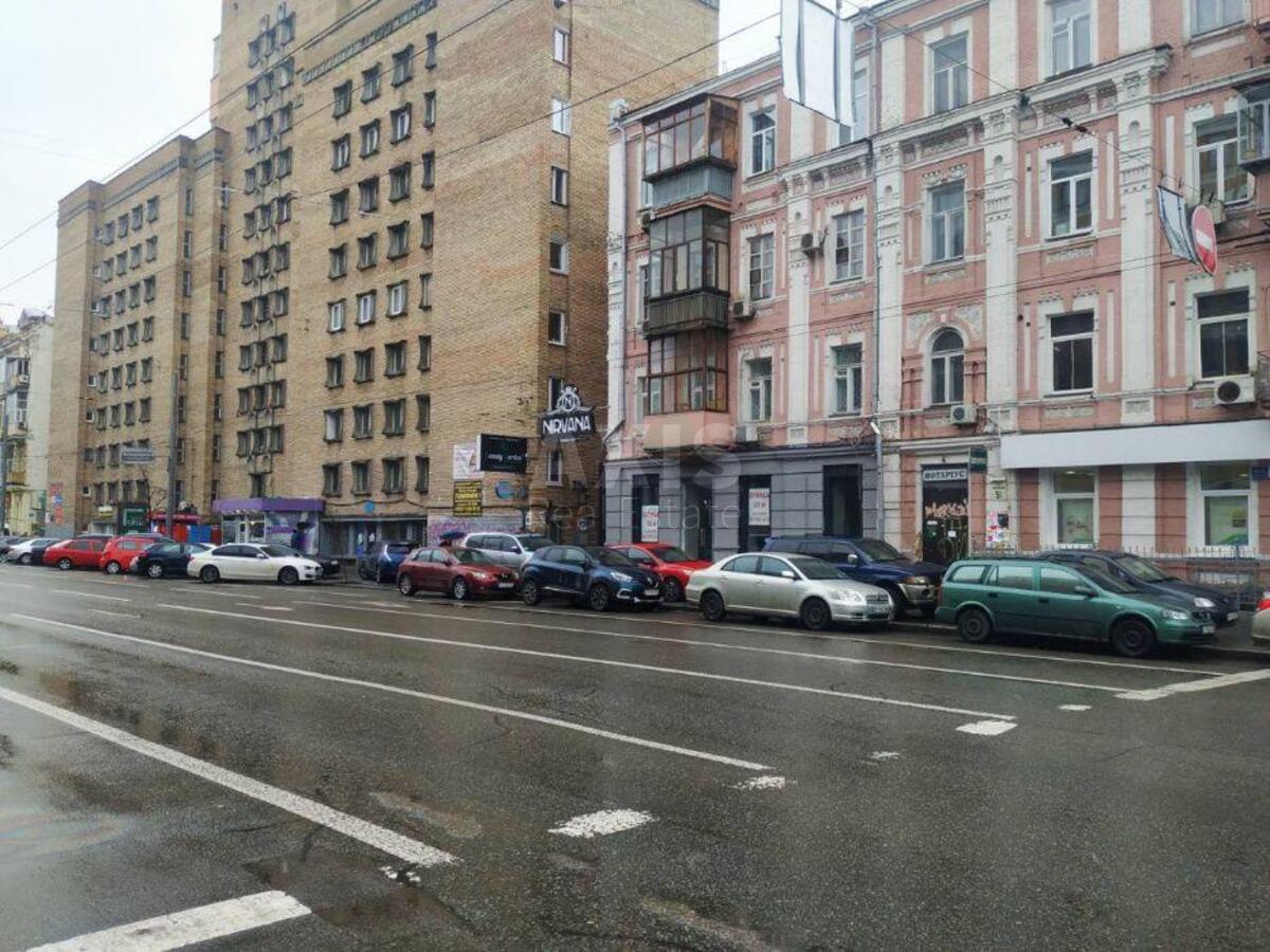 Office vul. Saksagans'kogo 51, 134m20