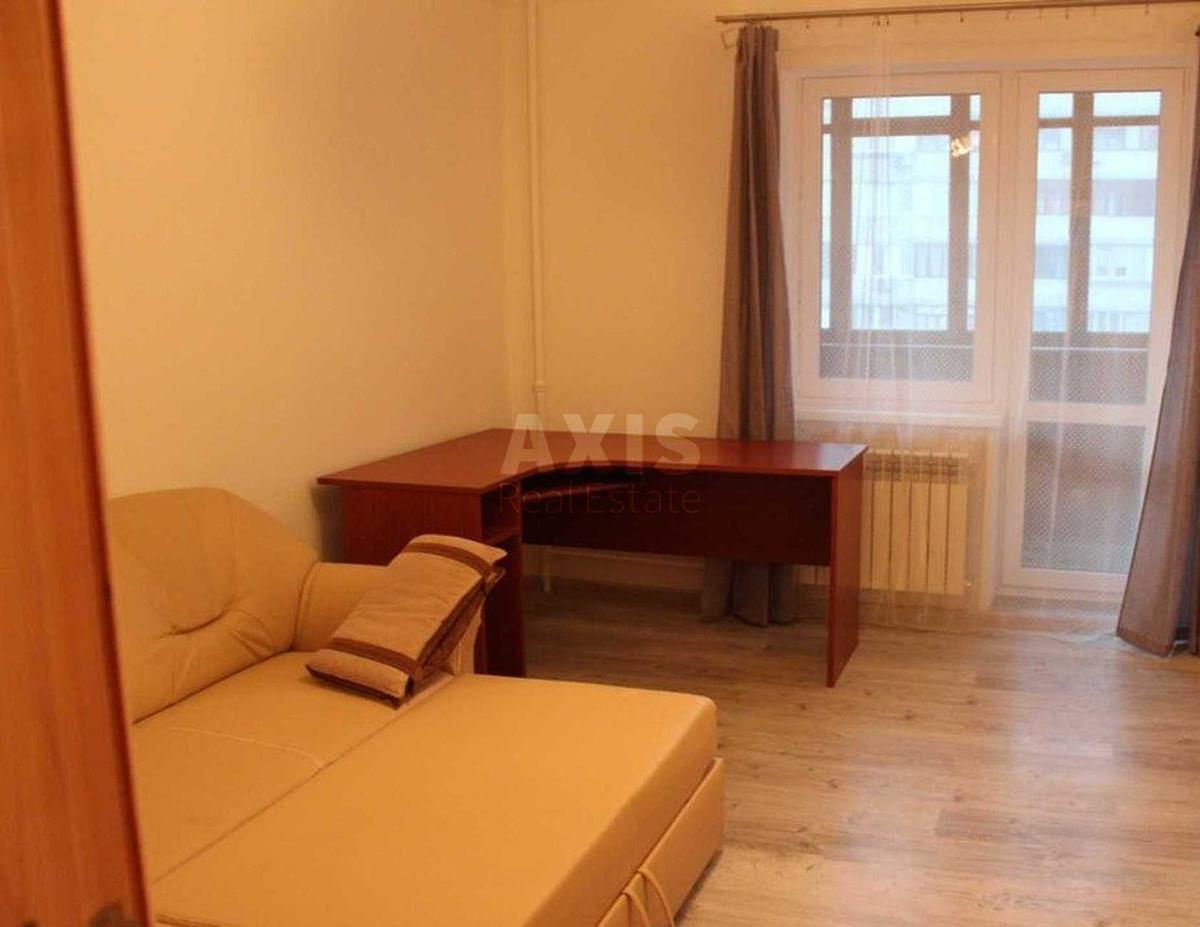 3k apartment vul. Vyshnjakivs'ka 120