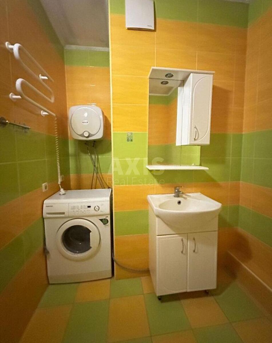 1к квартира ул. Ушакова Николая 1Б592406