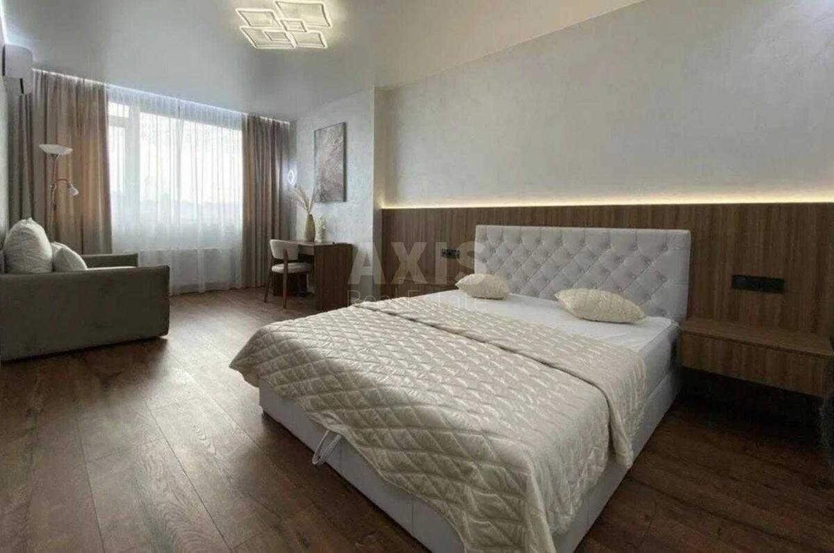 1k apartment vul. Barbjusa Anri 52/13