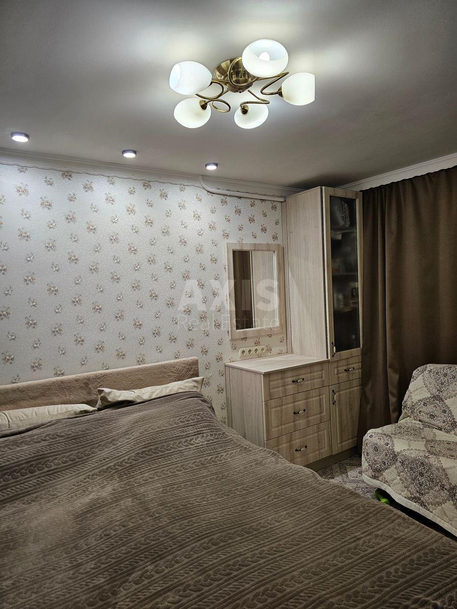 1k apartment vul. Grechka Marshala 96