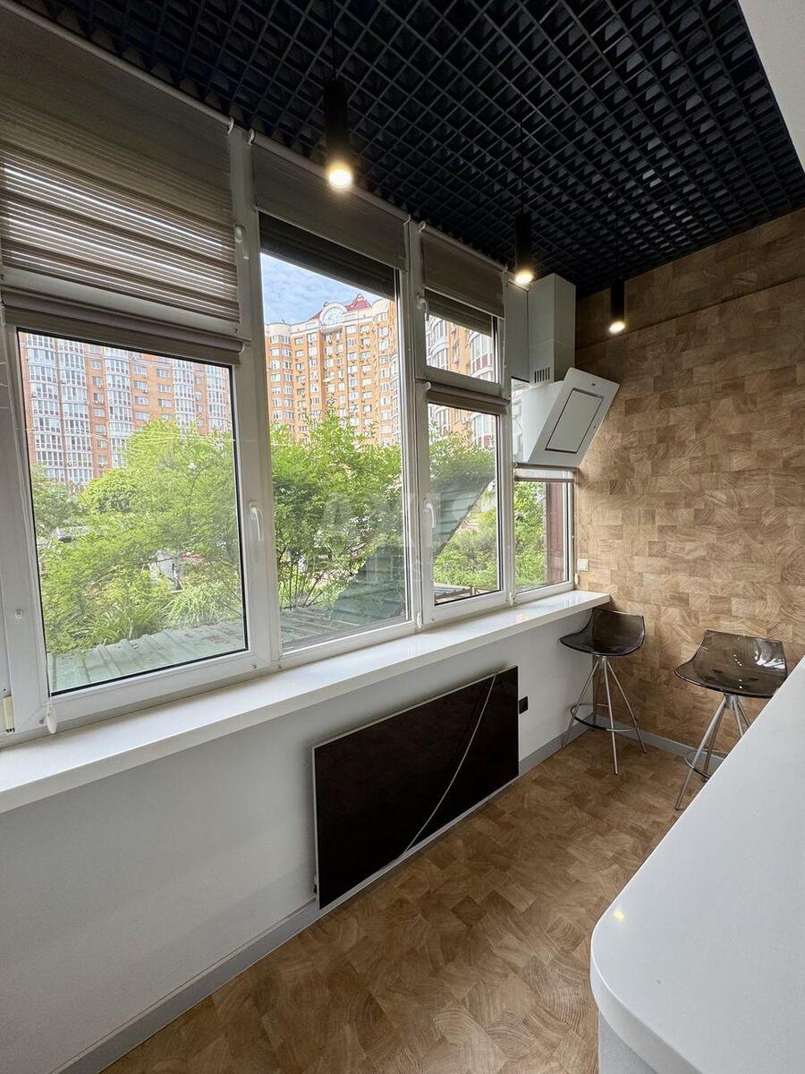 Office pr-t Geroi'v Stalingrada 8, 120m25