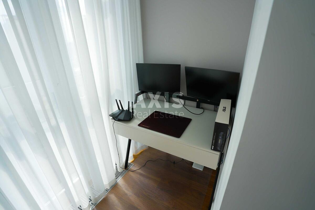 3k apartment vul. Dragomyrova Myhajla 207