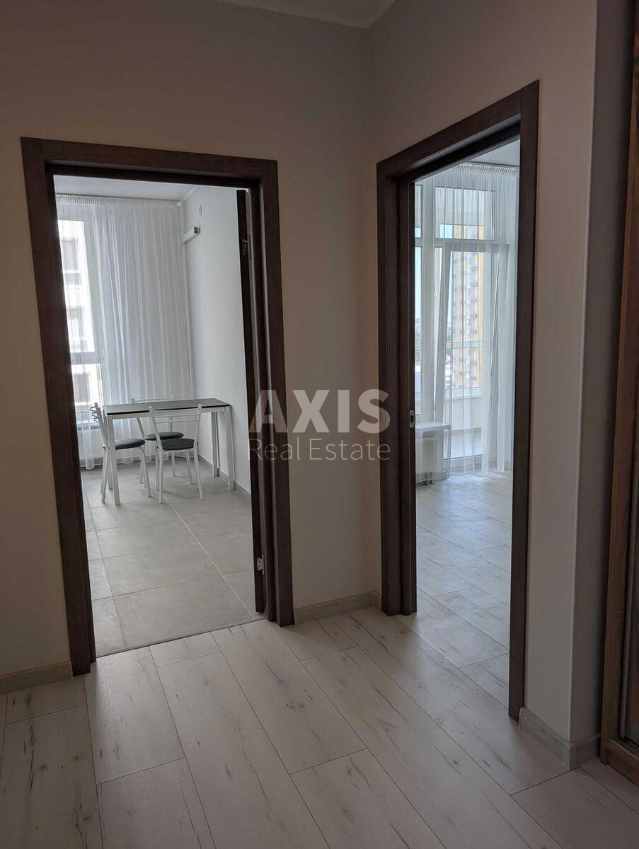 1k apartment pr-t Berestejskij 675591311
