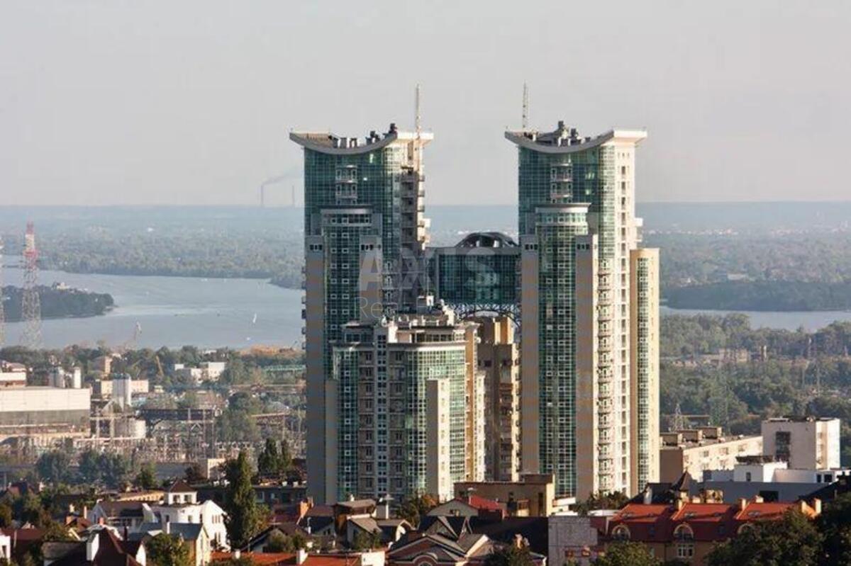 4k apartment vul. Zvirynec'ka 5914