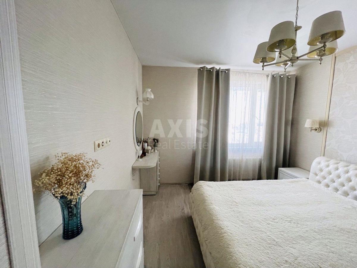 1k apartment vul. Dragomanova 6/15