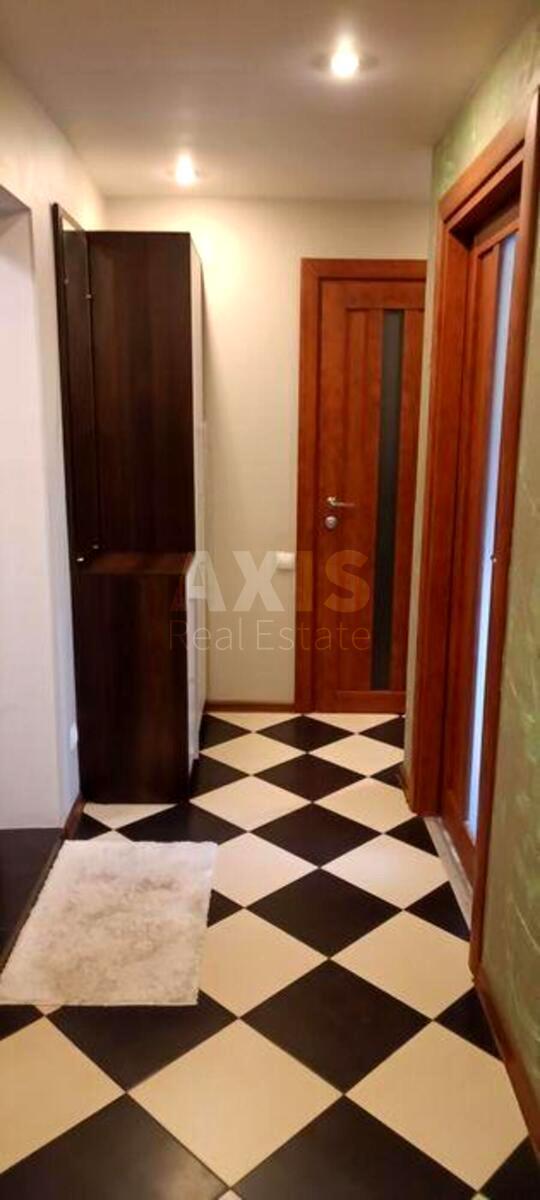 2k apartment pr-t Berestejskij 25614786
