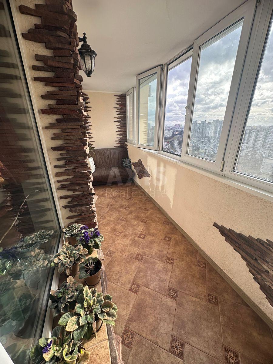 2к квартира бул. Дарницкий 109