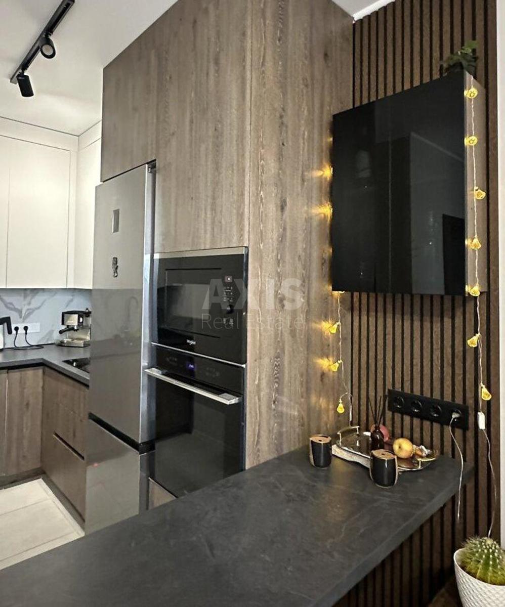 1k apartment vul. Krams'kogo Ivana 10Л0