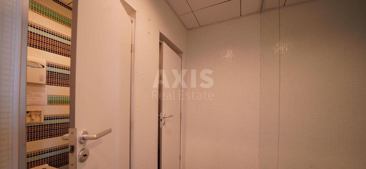 Office vul. Novokostjantynivs'ka 18, 640m25