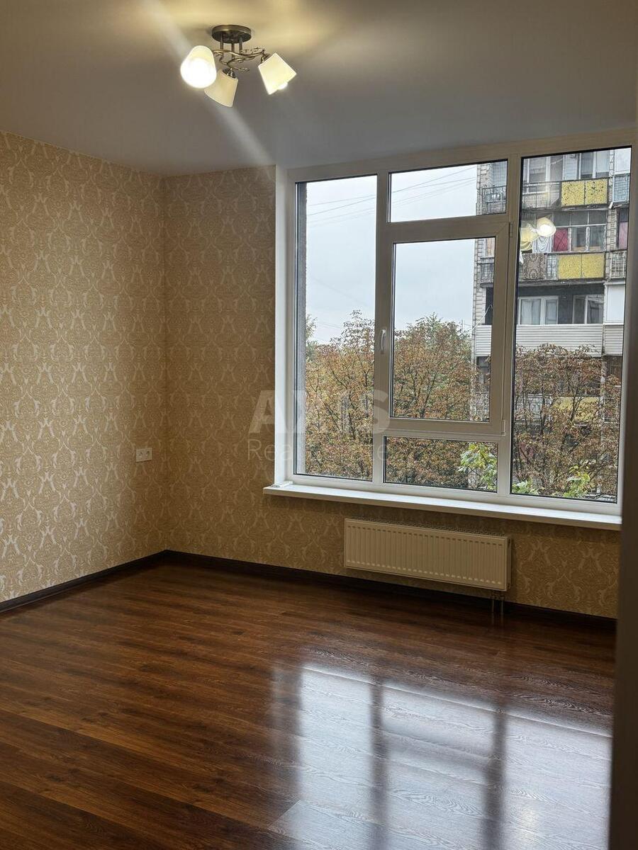 2k apartment pr-t Komarova Kosmonavta 9Б611014