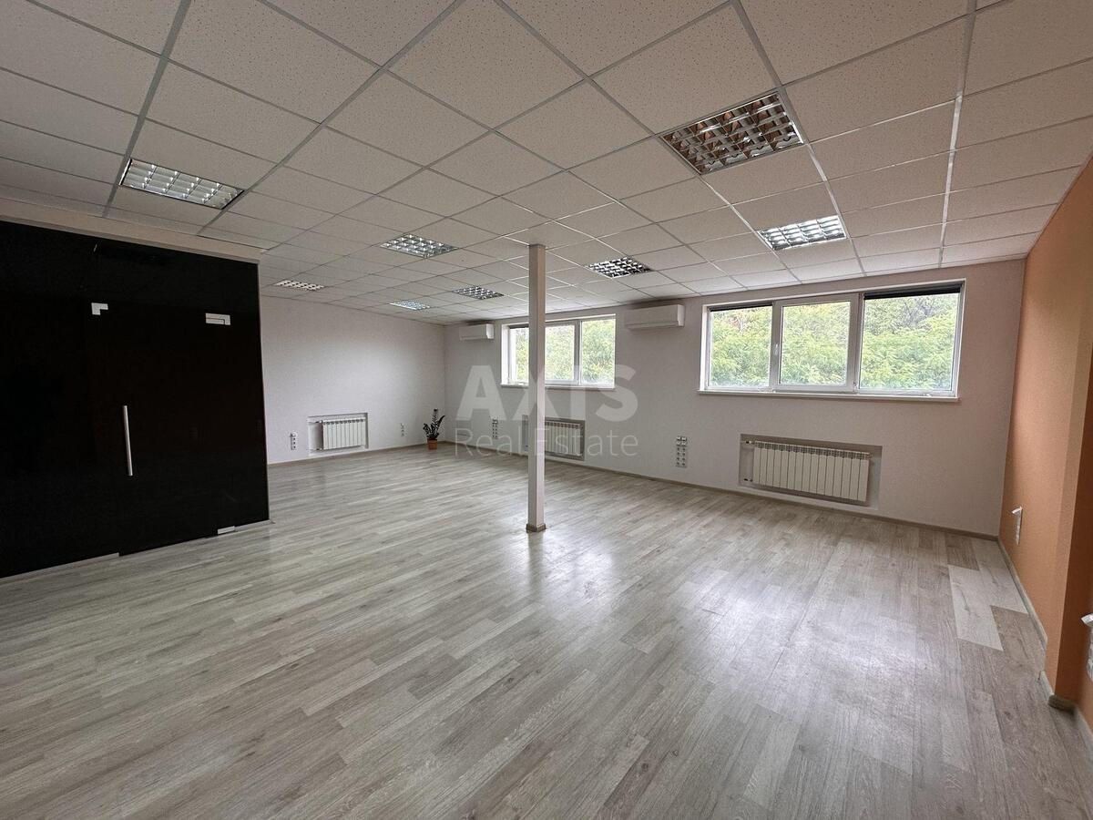 Office vul. Nyzhnij Val 15, 101m22