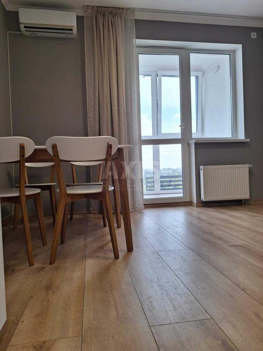 1k apartment vul. Grechka Marshala 10Б2