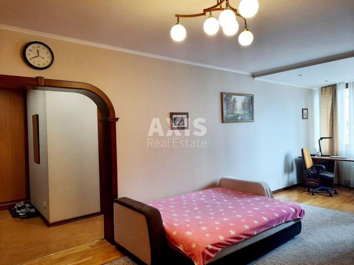 1к квартира ул. Ахматовой Анны 30404333