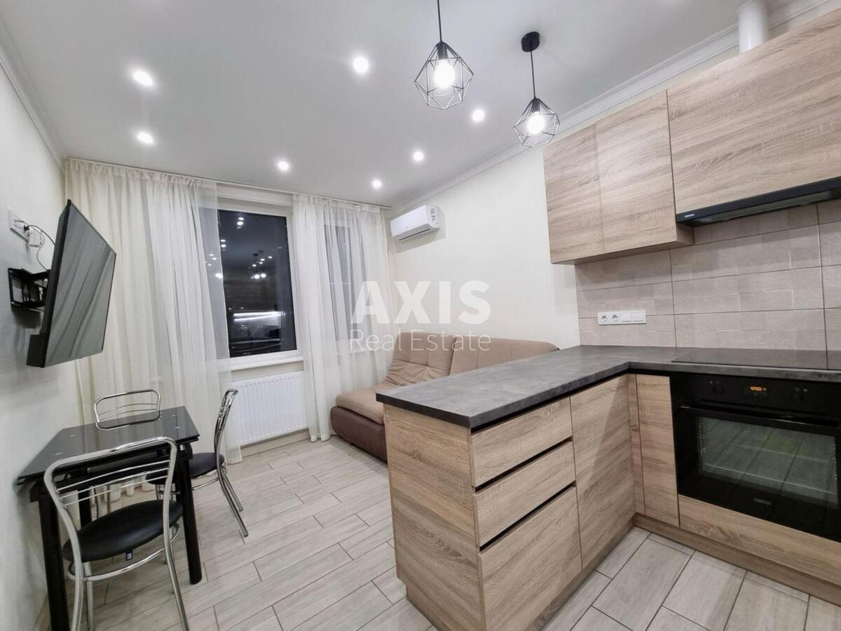 1k apartment vul. Rodyny Kristeriv 20