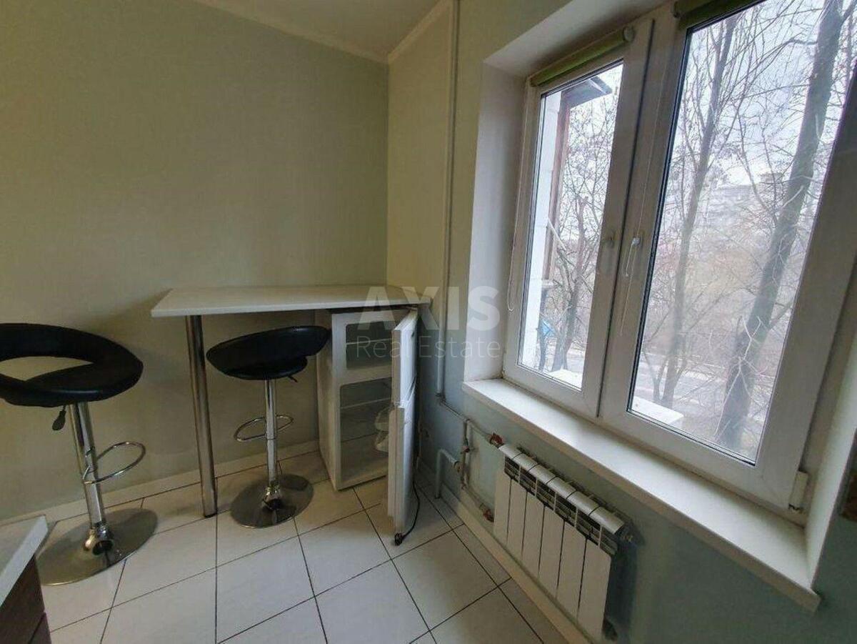 1k apartment prov. Luk'janivs'kyj 73