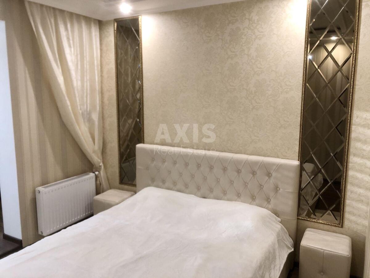 1k apartment vul. Rusovoi' Sofii' 33