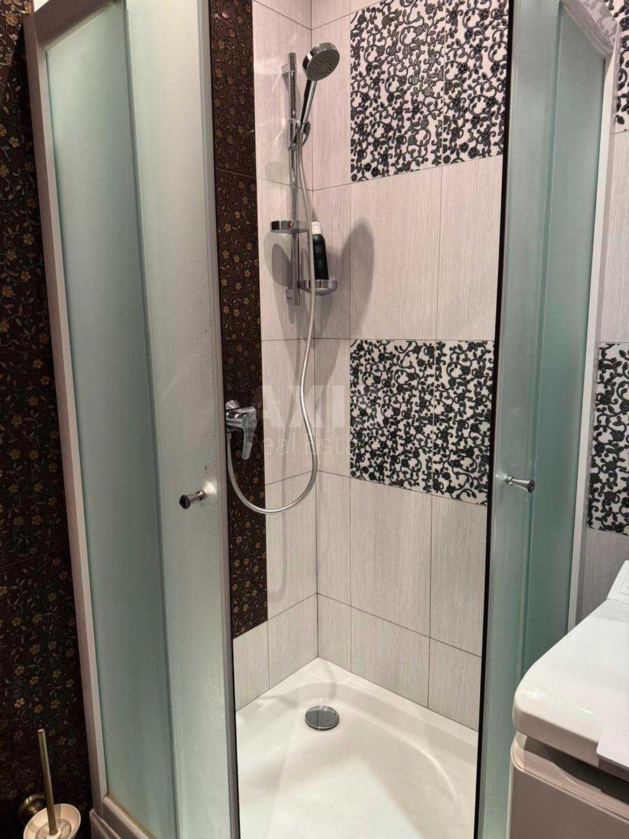 1k apartment vul. Ahmatovoi' Anny 7/159