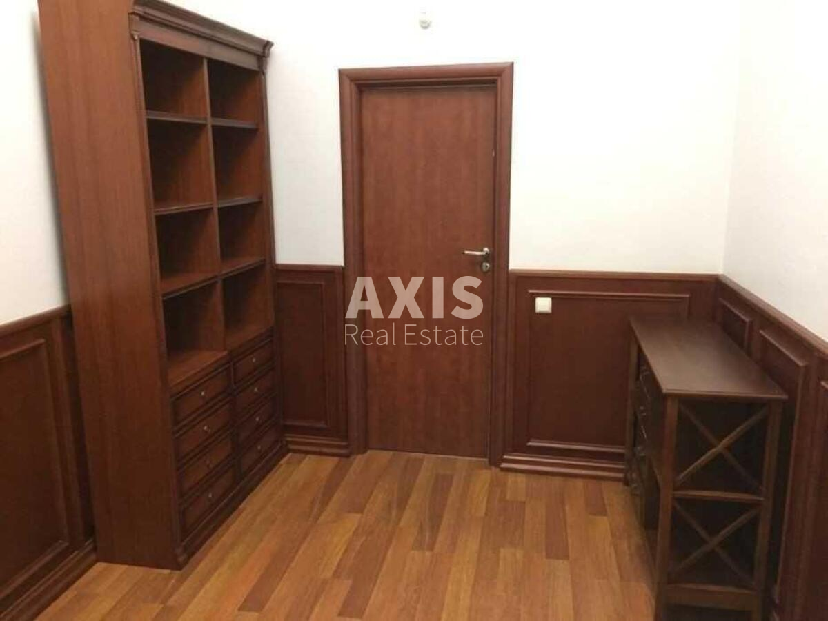 Office vul. Velyka Vasyl'kivs'ka 82, 90m2