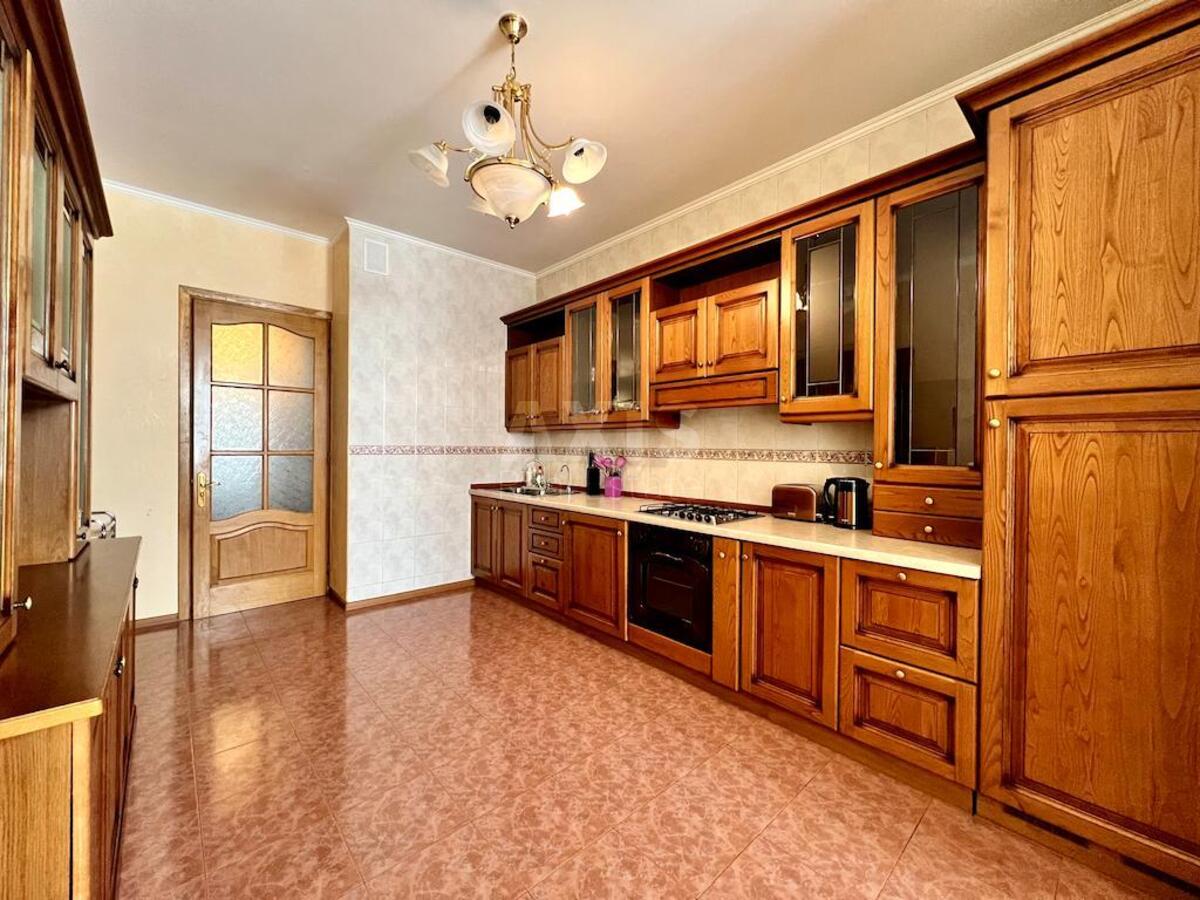 3k apartment vul. Malopidval'na 12/10
