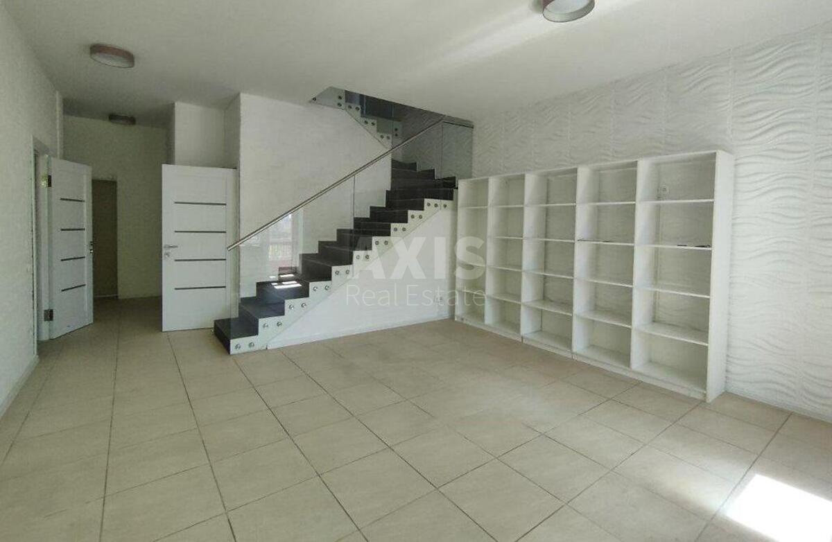 Офис ул. Академика Ефремова 8А, 174м21