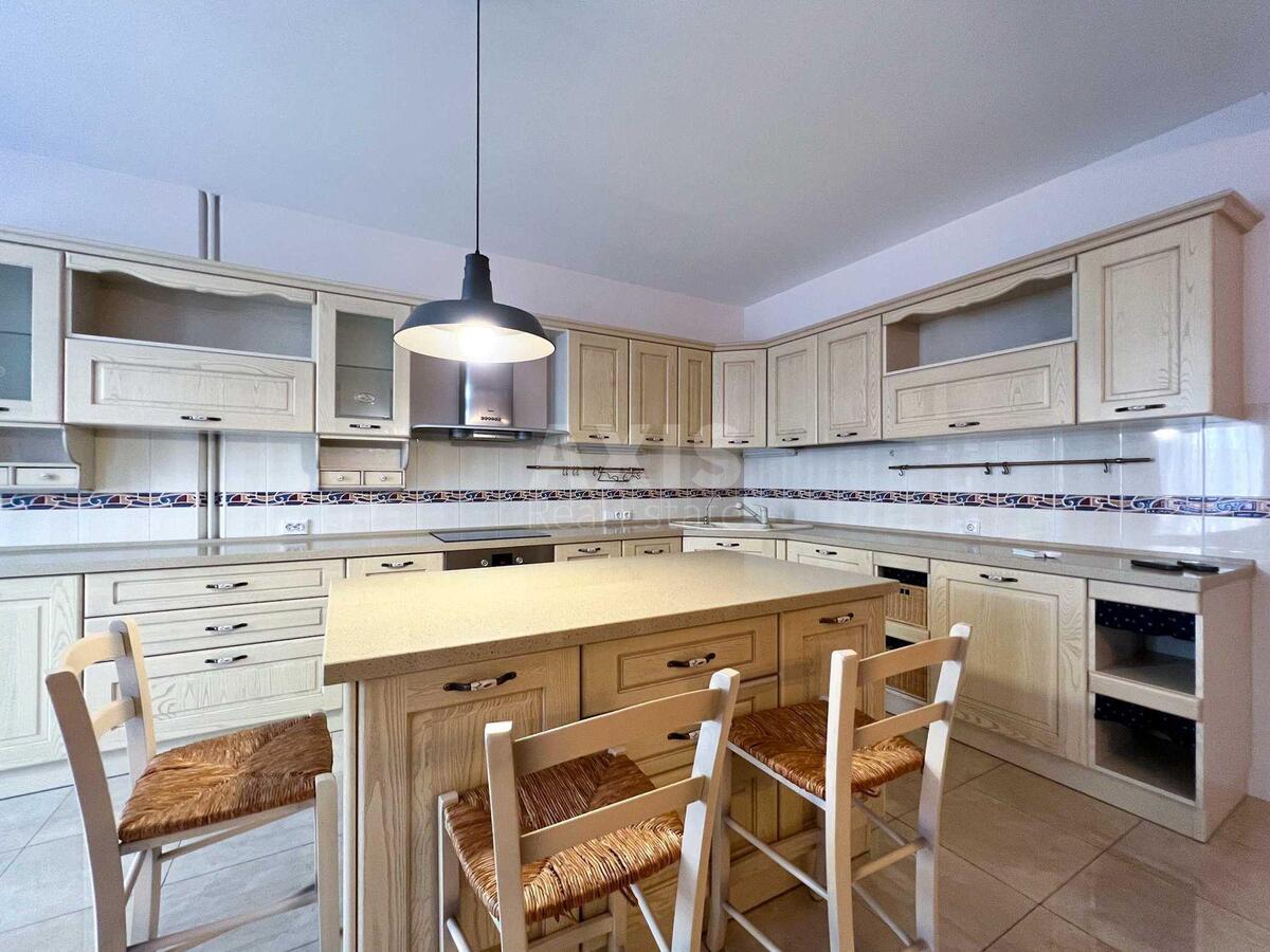 4k apartment vul. Pavlivs'ka 18