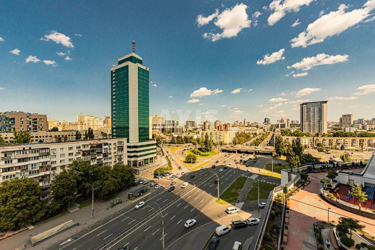 4k apartment pr-t Peremogy 115845318
