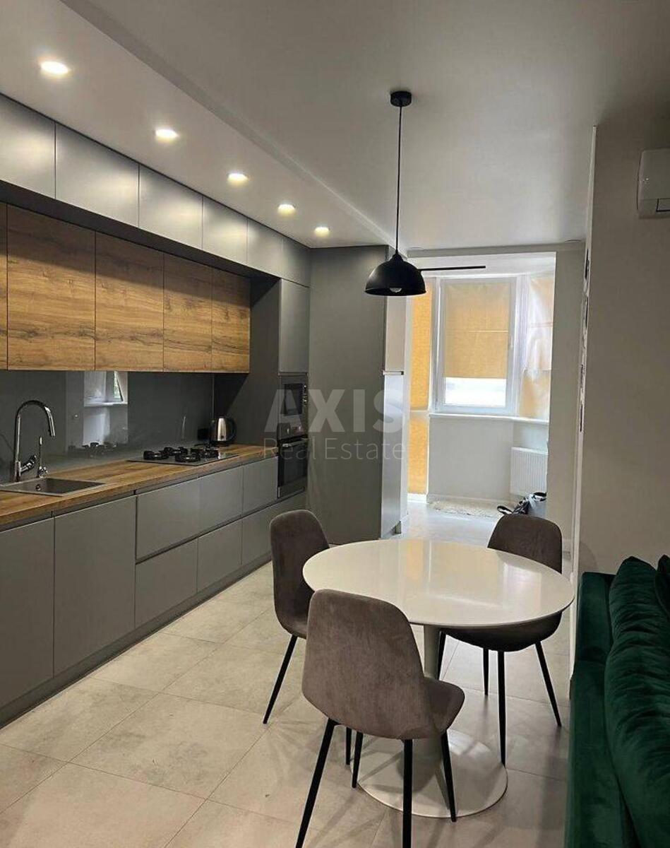 1k apartment vul. Glybochyc'ka 13/5