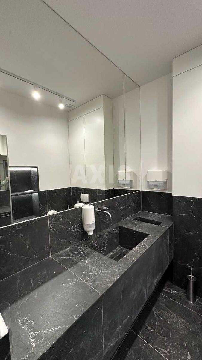 Office vul. Pan'kivs'ka 3, 80m27