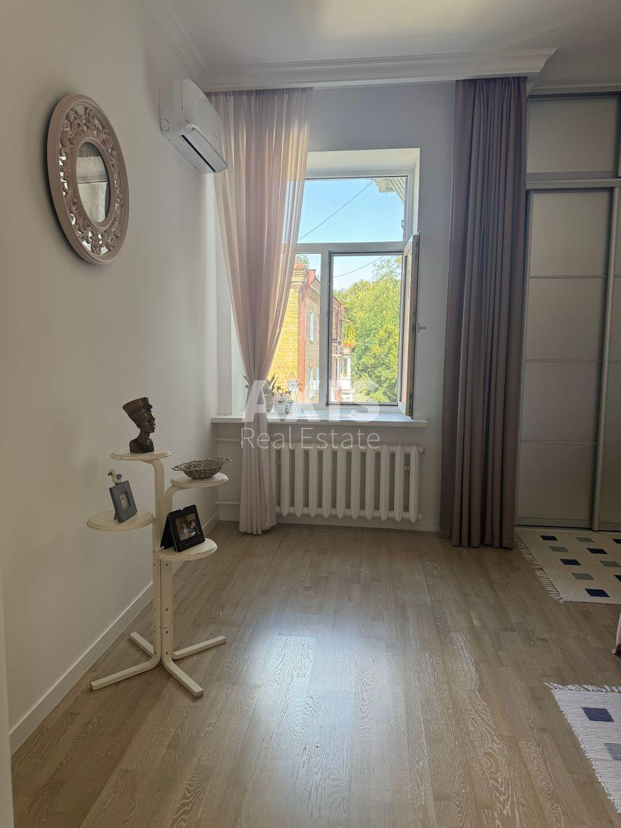 4k apartment vul. Kost'ol'na 15578778