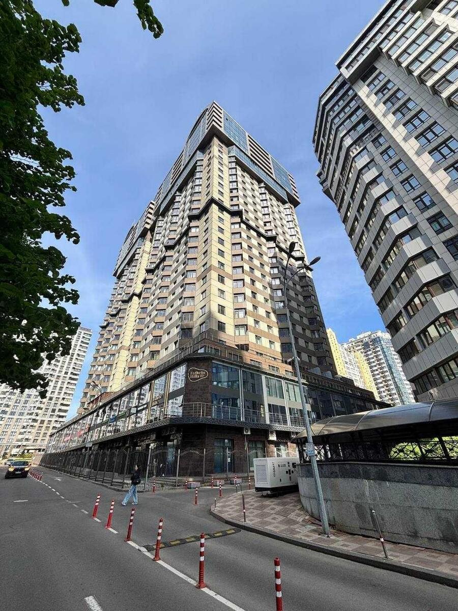 Об'єкт сервісу вул. Драгомирова Михайла 14А, 183м259053