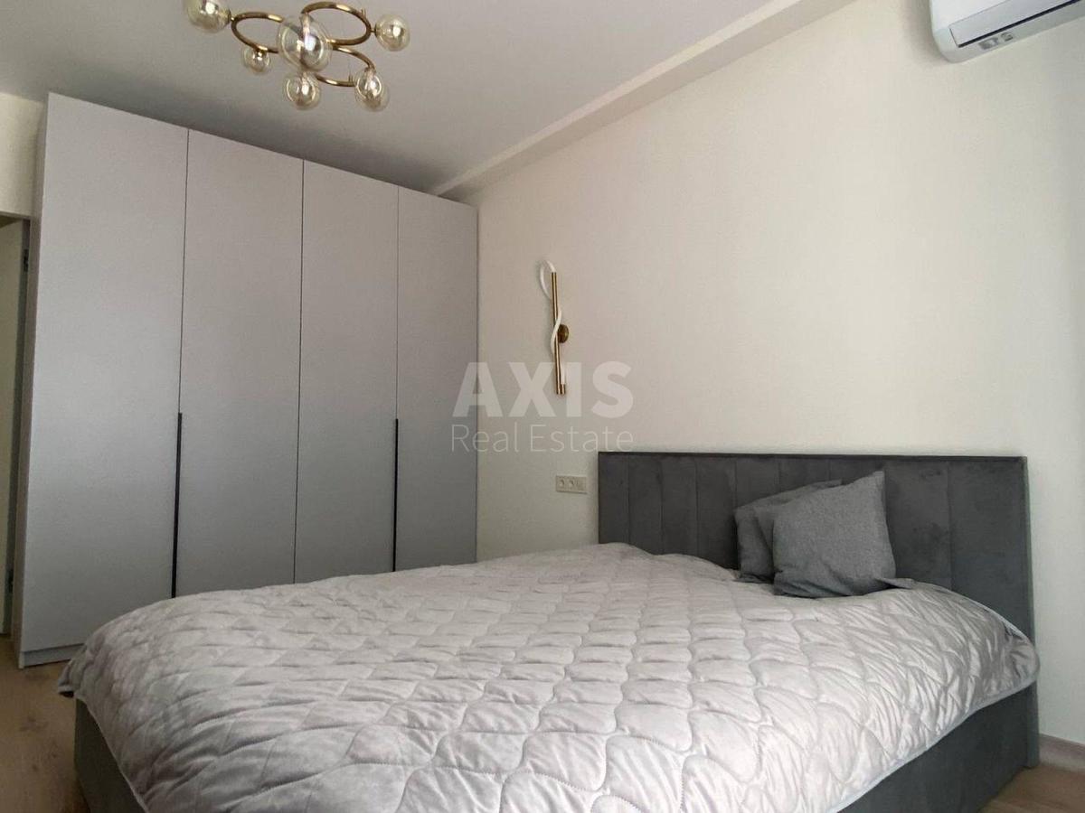 1k apartment vul. Myhajla Maksymovycha 241