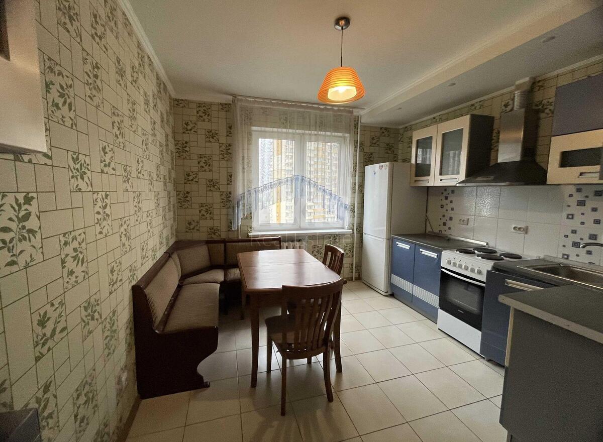 2k apartment pr-t Grygorenka Petra 280